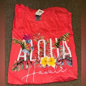 Women’s t shrt.  New w/tags. Sz m